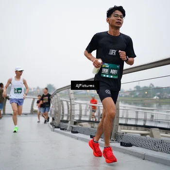 Runner Photo 8545081