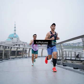 Runner Photo 8545091