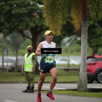 Runner Photo 8545827