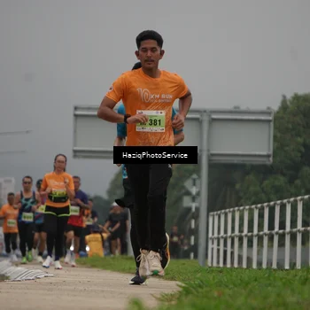 Runner Photo 8545963