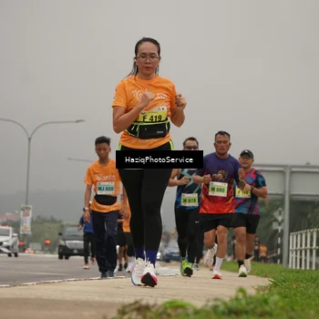 Runner Photo 8545993