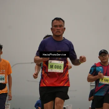 Runner Photo 8546002