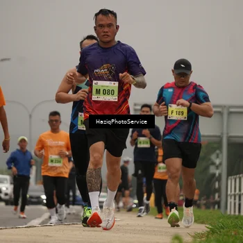 Runner Photo 8546022