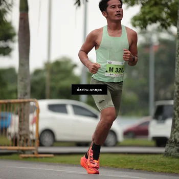 Runner Photo 8546031