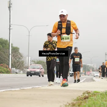 Runner Photo 8546061