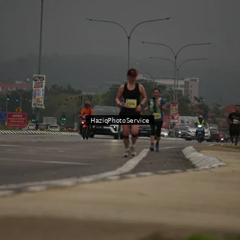 Runner Photo 8546200