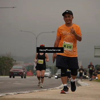Runner Photo 8546211