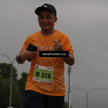 Runner Photo 8546252