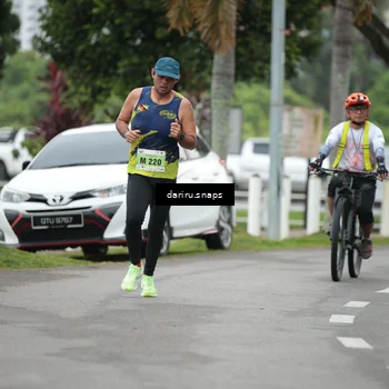 Runner Photo 8546297
