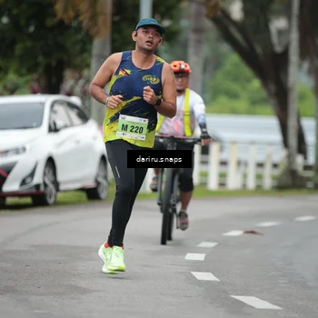 Runner Photo 8546298