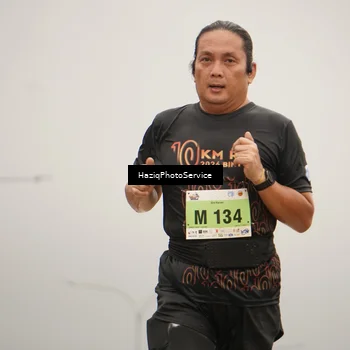 Runner Photo 8546313