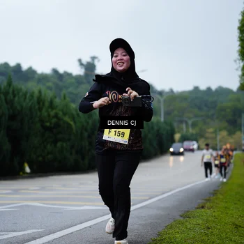 Runner Photo 8546351