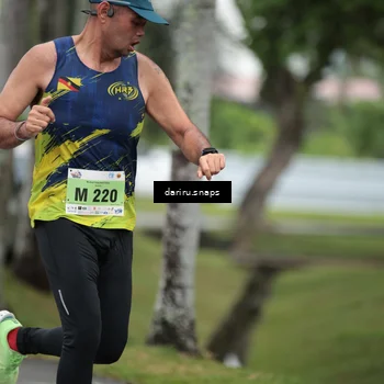 Runner Photo 8546379