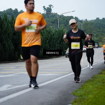 Runner Photo 8546677