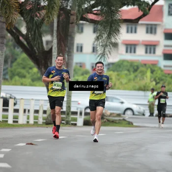 Runner Photo 8546697