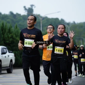 Runner Photo 8546774
