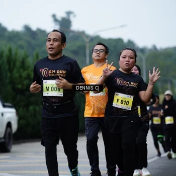 Runner Photo 8546775