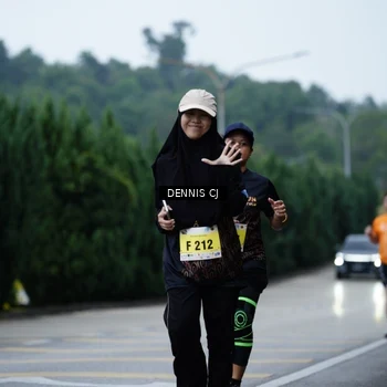Runner Photo 8546792