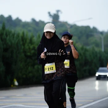 Runner Photo 8546796