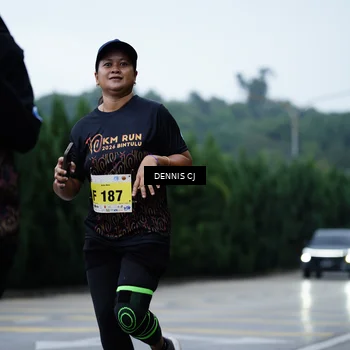 Runner Photo 8546802