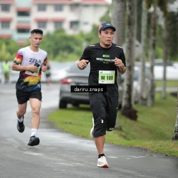 Runner Photo 8546809