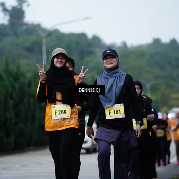 Runner Photo 8546859