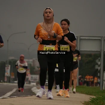 Runner Photo 8546967