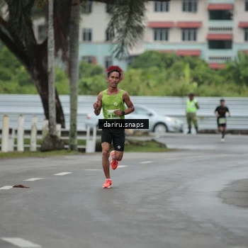 Runner Photo 8547135