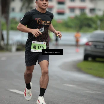 Runner Photo 8547473