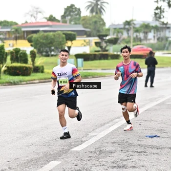Runner Photo 8547772