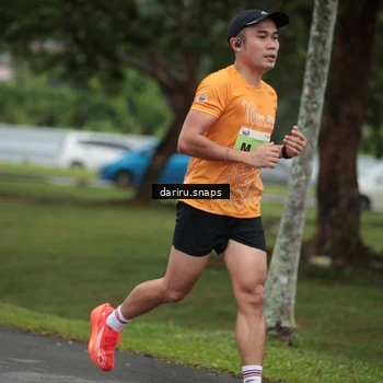 Runner Photo 8547775
