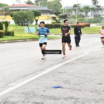 Runner Photo 8547785