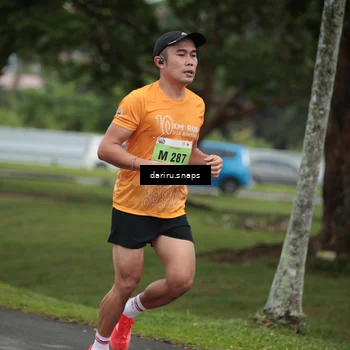 Runner Photo 8547954
