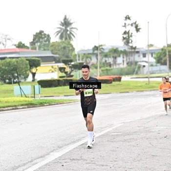 Runner Photo 8547958