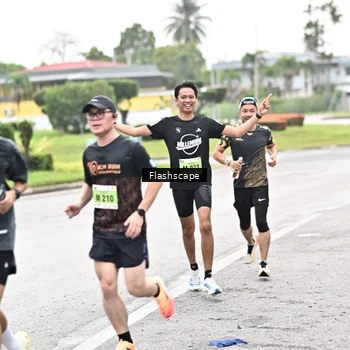 Runner Photo 8548066
