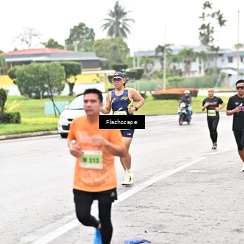 Runner Photo 8548108