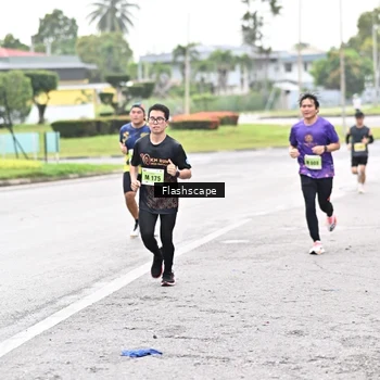 Runner Photo 8548136