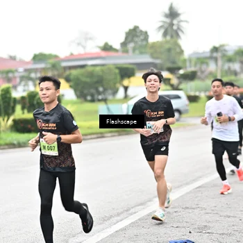 Runner Photo 8548182