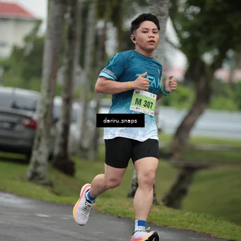 Runner Photo 8548313