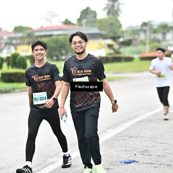 Runner Photo 8548423