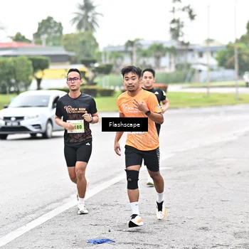 Runner Photo 8548476
