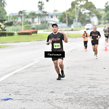 Runner Photo 8548571