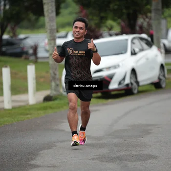 Runner Photo 8548657
