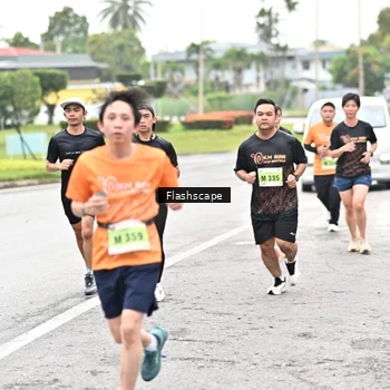 Runner Photo 8548684
