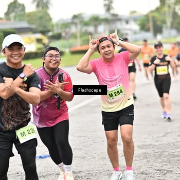 Runner Photo 8548863