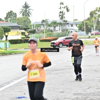 Runner Photo 8548981
