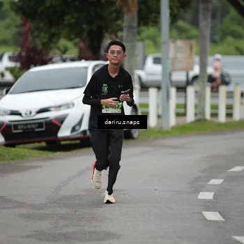 Runner Photo 8548993