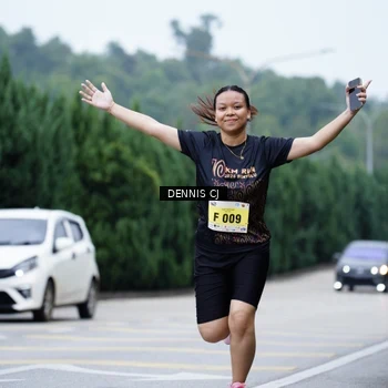 Runner Photo 8549800