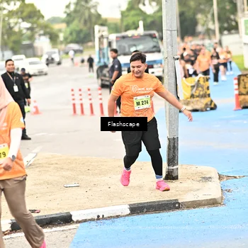 Runner Photo 8550007