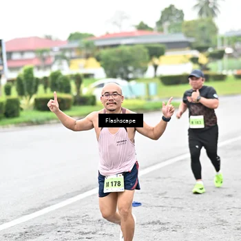 Runner Photo 8550018